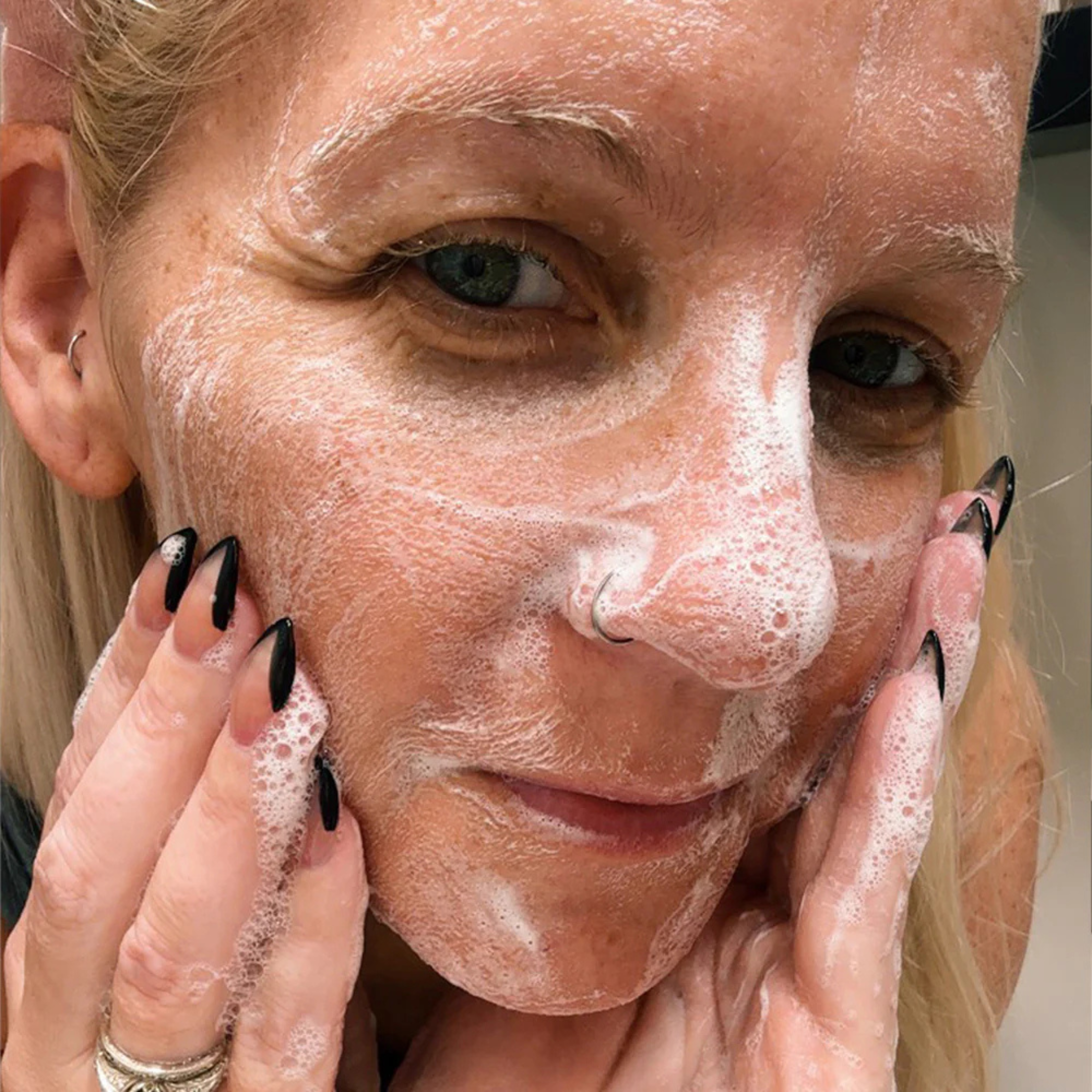 Saponetta alla Curcuma - Smacchia in soli 30 giorni!